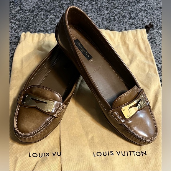 Louis Vuitton Loafers - Cognac - Picture 11 of 14